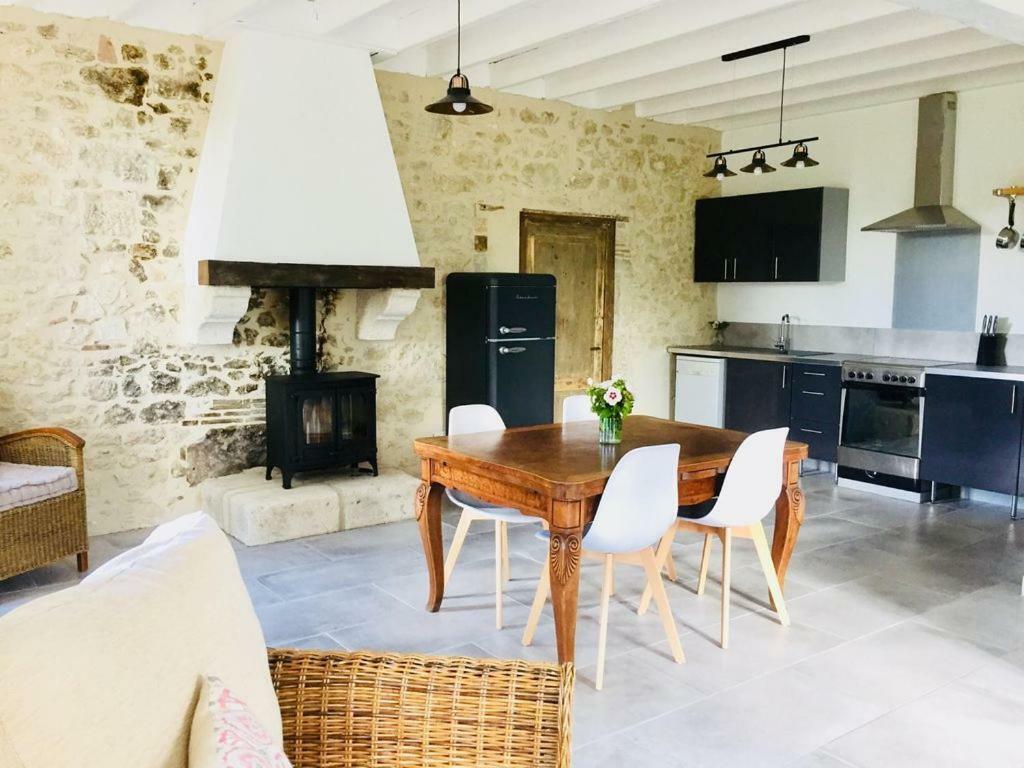 Rudelle Villa Thénac Екстериор снимка